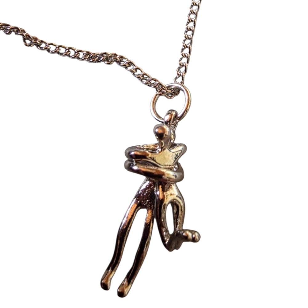 New Stainless Steel Hugging Couple Pendant - Picture 3 of 4